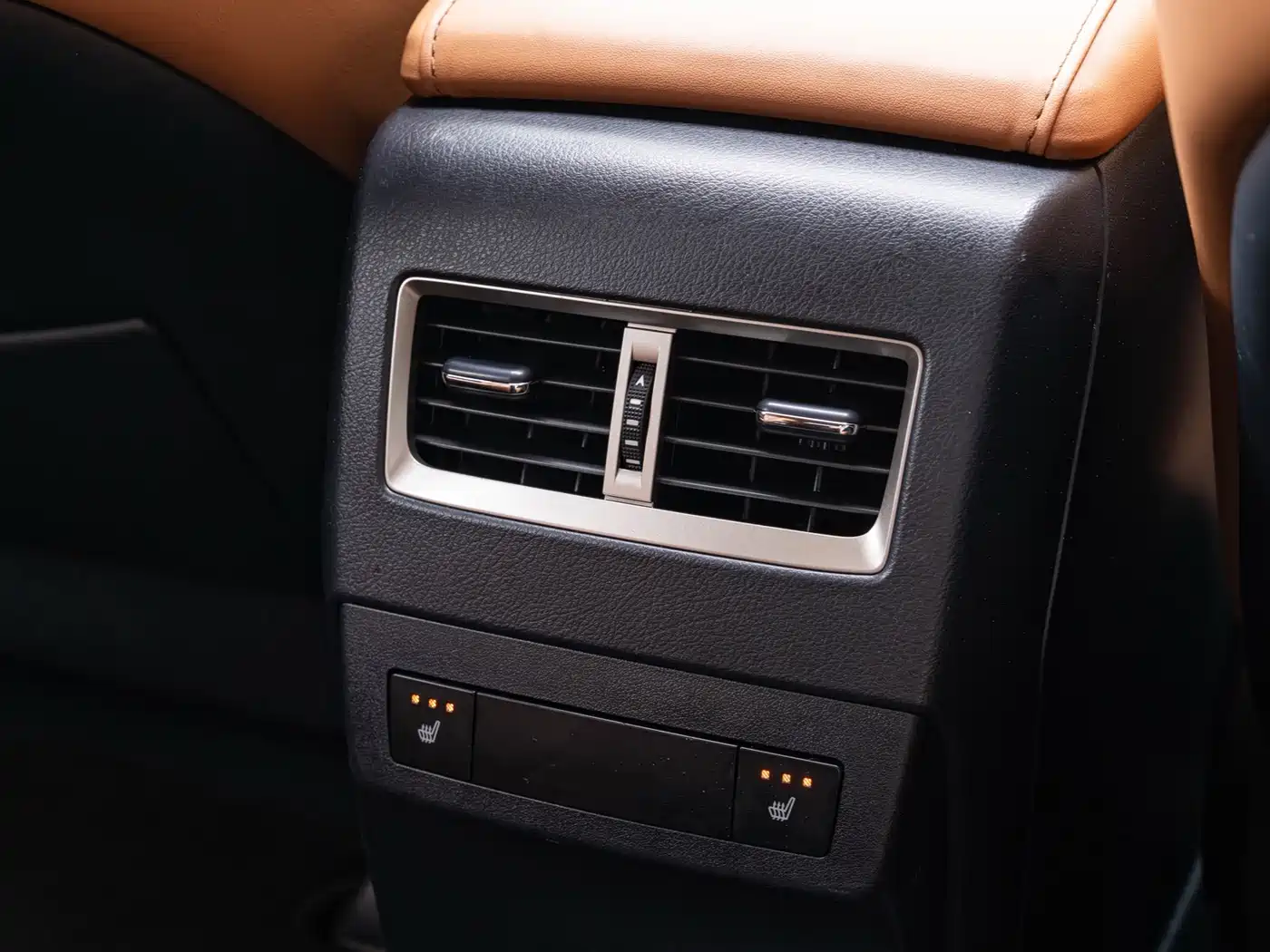 Фото 20 - Lexus RX