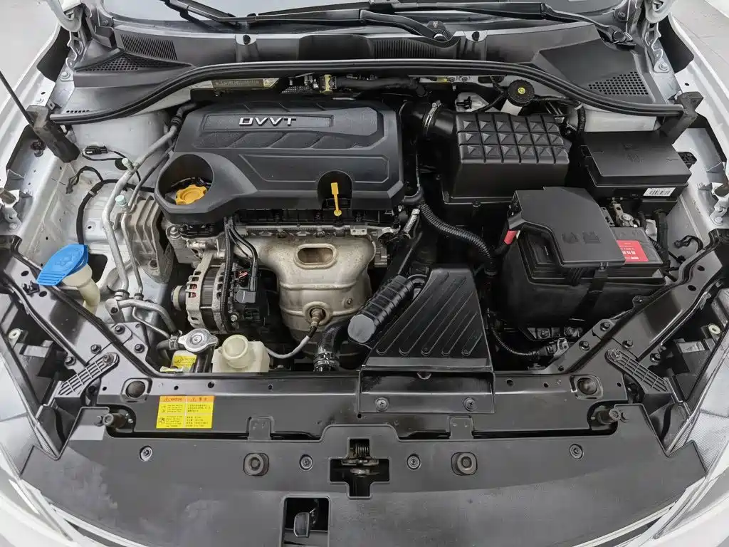 Фото 6 - Roewe 360