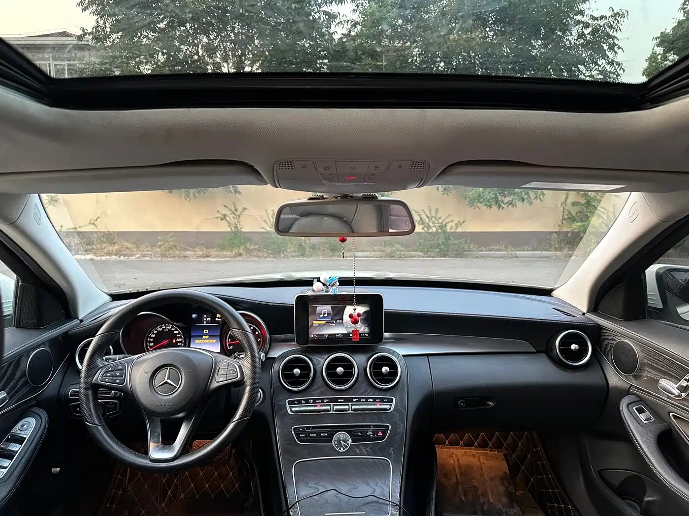 Mercedes-Benz C-Class 2015 Facelift C 180 L Sport фото 9