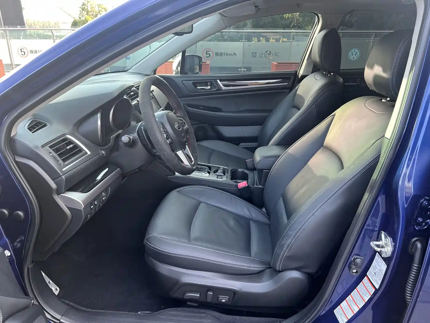 Subaru Legacy 2017 2.5i AWD Glory Edition EyeSight фото 4