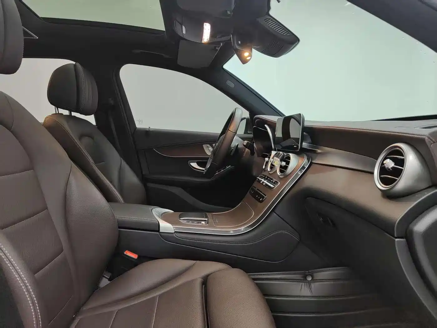 Mercedes-Benz GLC 2021 GLC 300 L 4MATIC Sporty фото 19