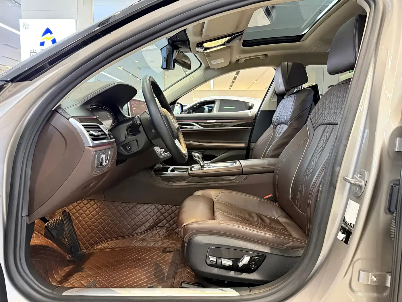 BMW 7 Series 2019 730Li M Sport Package фото 6
