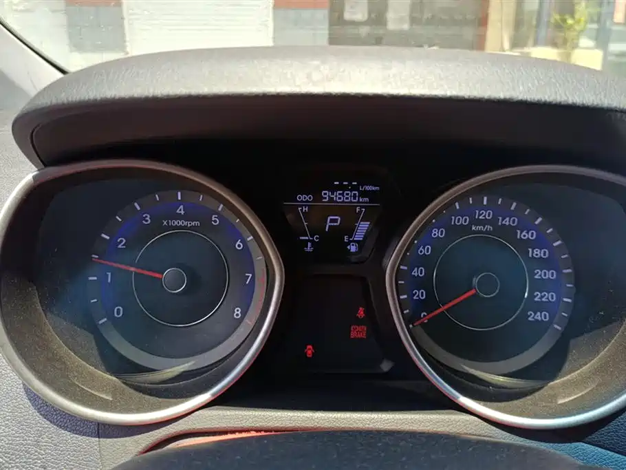Hyundai Langdong 2016 1.6L Automatic Smart Edition фото 14