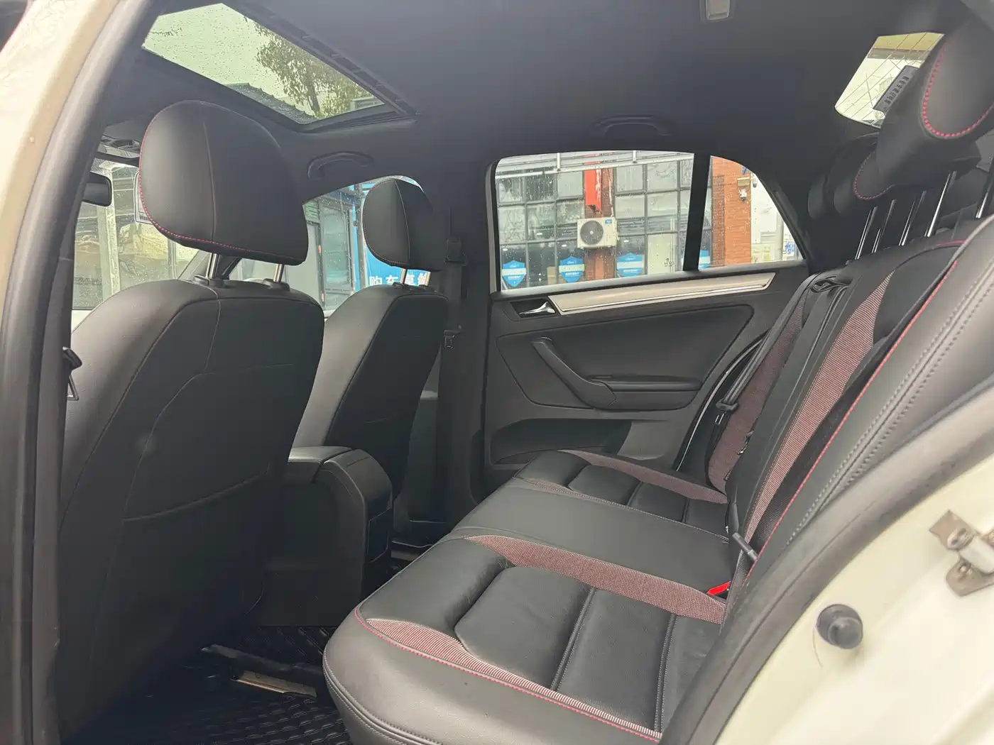 Volkswagen Bora 2015 Quality Edition 1.4TSI Automatic Sportline фото 8