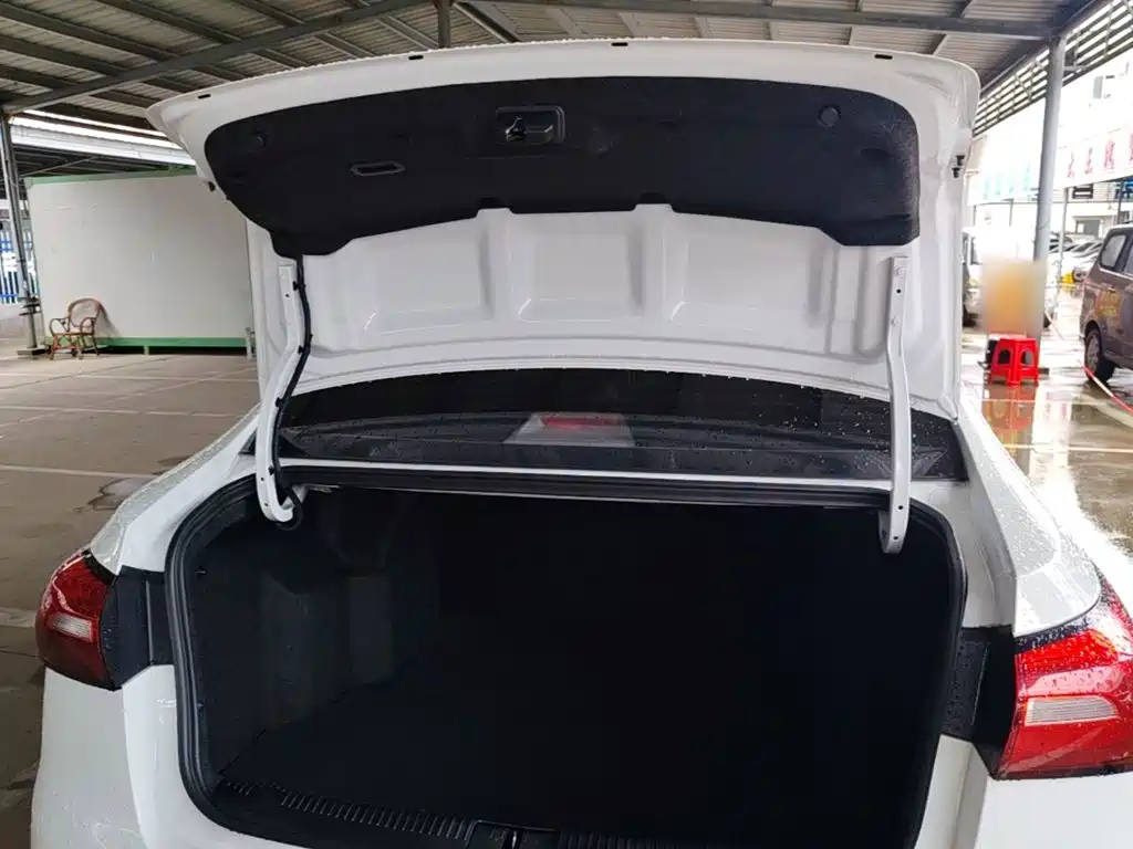 Roewe 360 2018 2018 PLUS 1.5L Automatic Exclusive Edition