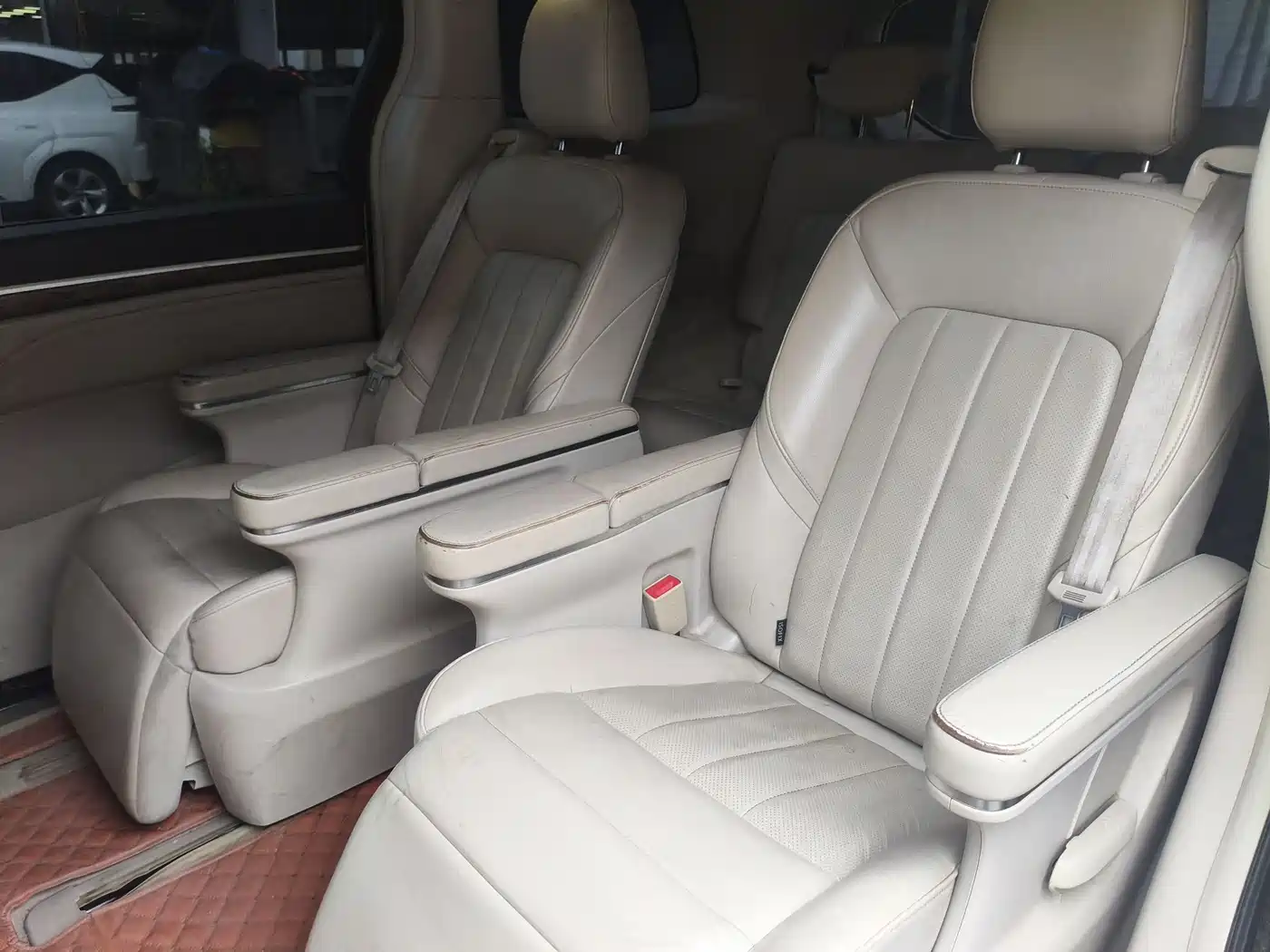 GAC Trumpchi Trumpchi M8 2018 320T Premium Edition фото 11