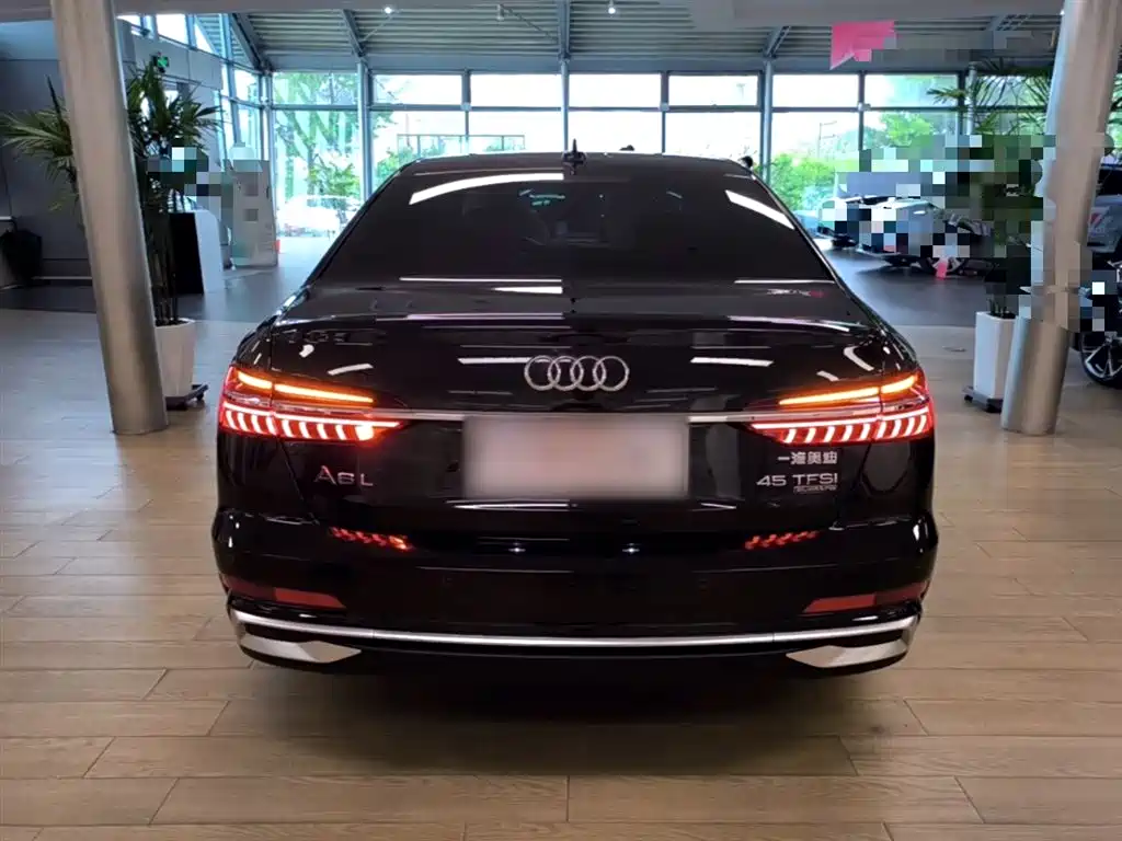 Audi A6L 2025 45 TFSI quattro Premium Sport фото 6