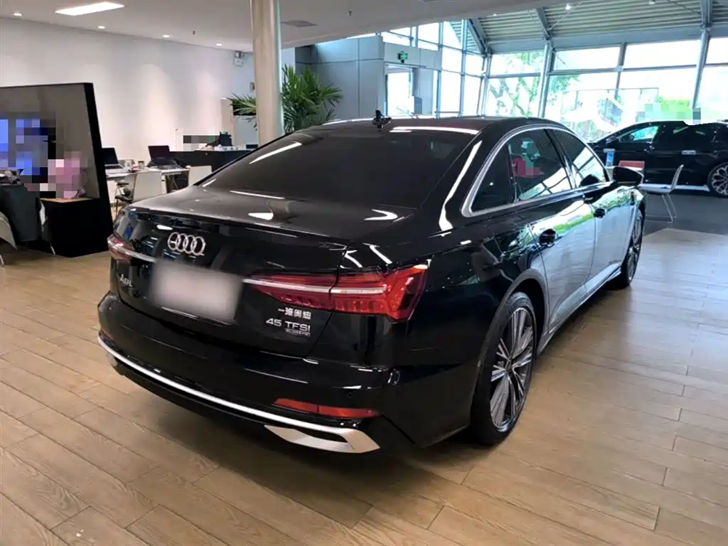 Audi A6L 2025 45 TFSI quattro Premium Sport фото 7