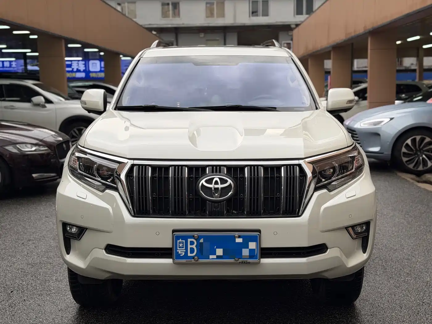 Toyota Prado 2018 3.5L Auto TX-L фото 2