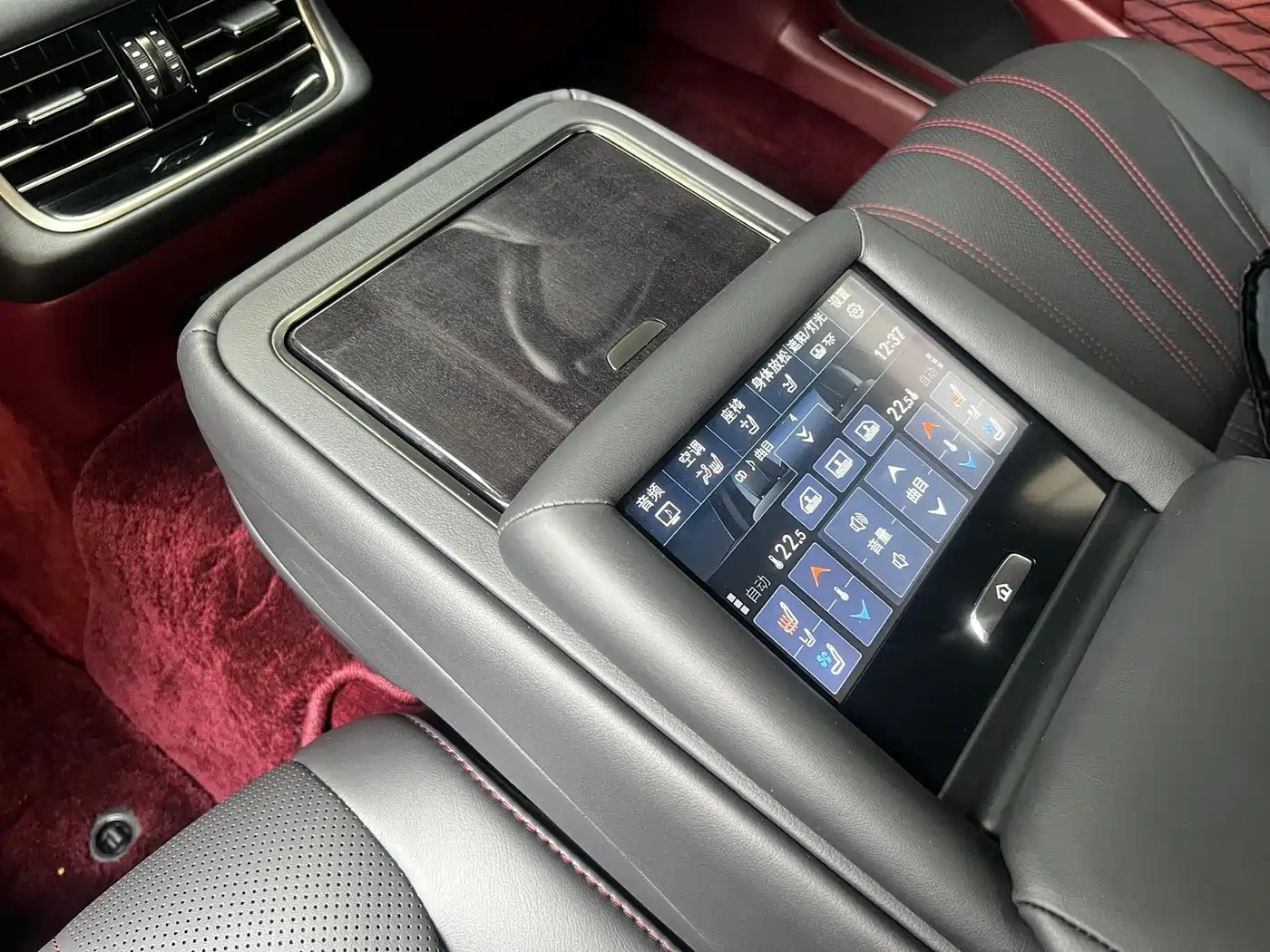 Lexus LS 2021 500h Executive Edition фото 11