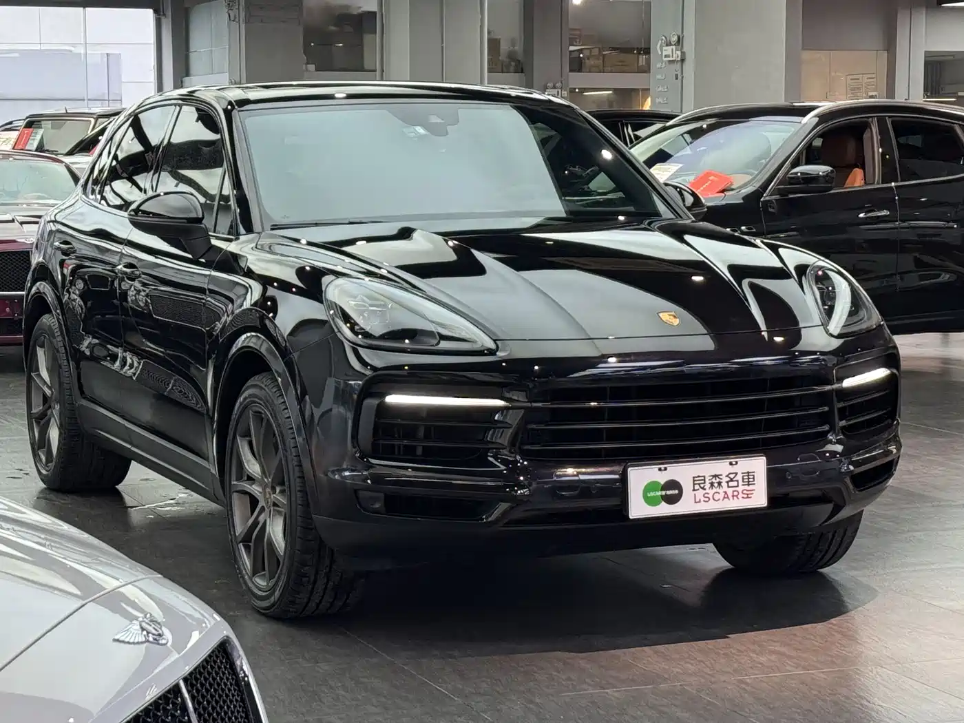 Porsche Cayenne 2019 Cayenne 3.0T фото 3