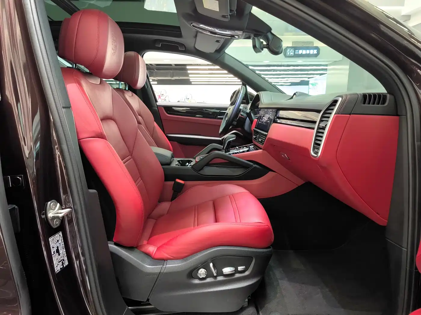 Porsche Cayenne New Energy 2021 Cayenne E-Hybrid 2.0T фото 21