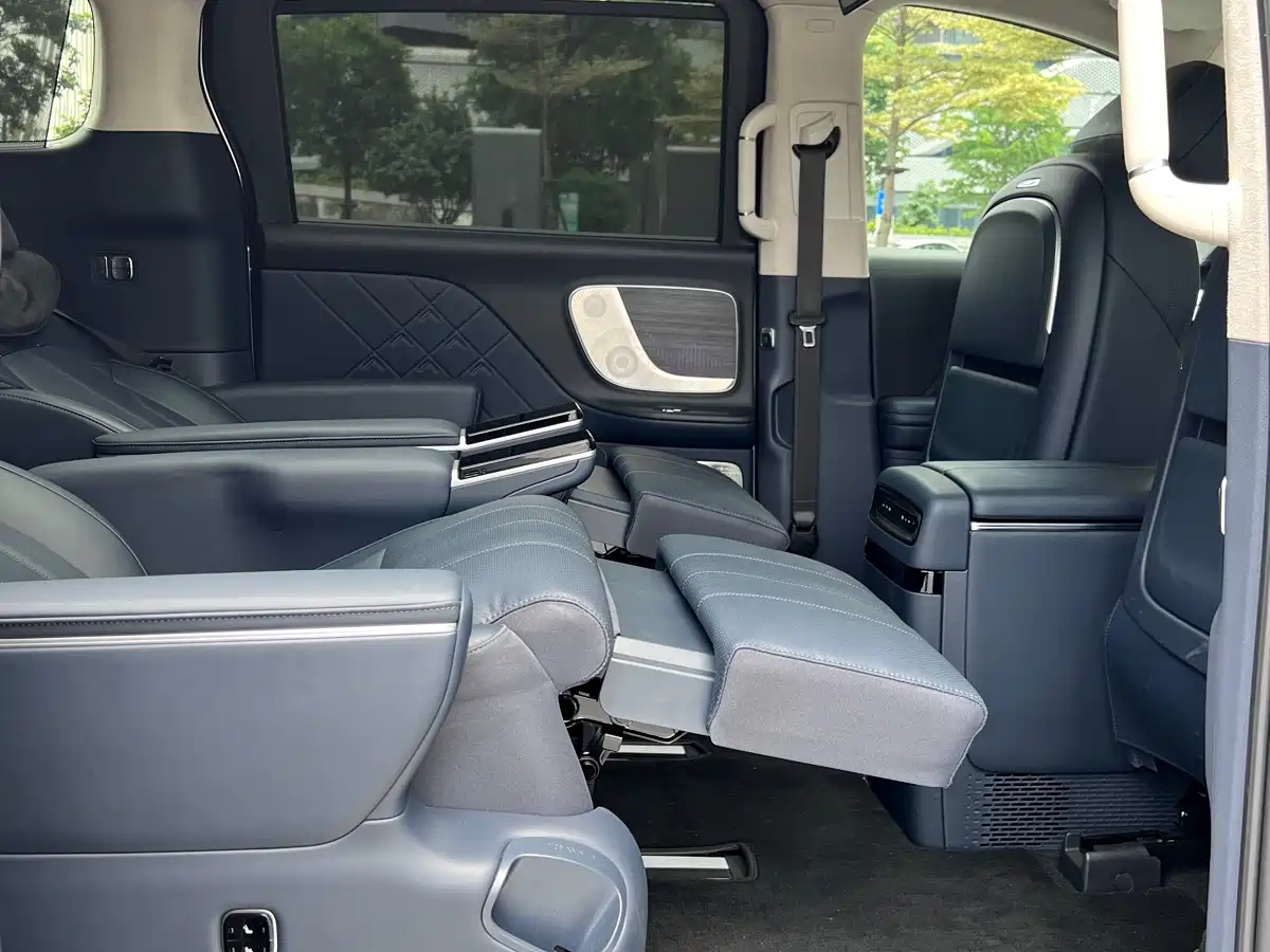 Voyah Auto Voyah Dreamer 2025 Model PHEV Basic Version фото 21