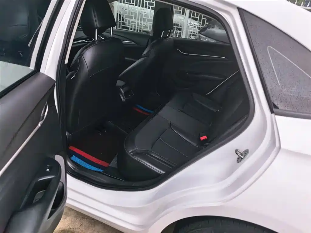 Buick Excelle 2021 1.3T Auto Mild Hybrid Elite фото 14