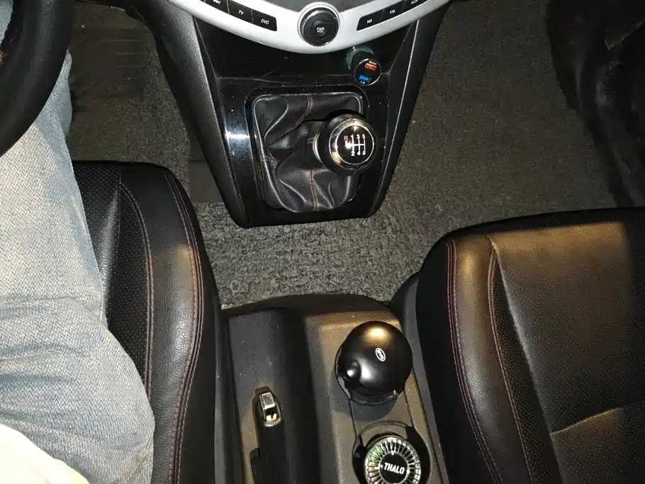 BYD S6 2015 2014 Model 1.5TI Manual Premium 7-Seater