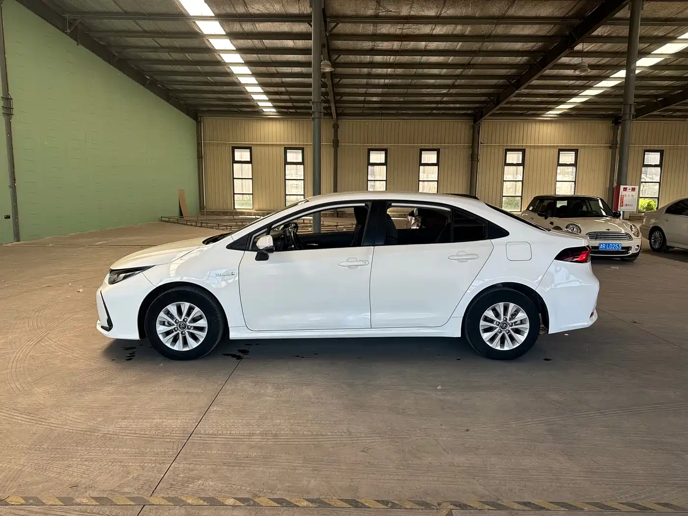 Фото 8 - Toyota Corolla