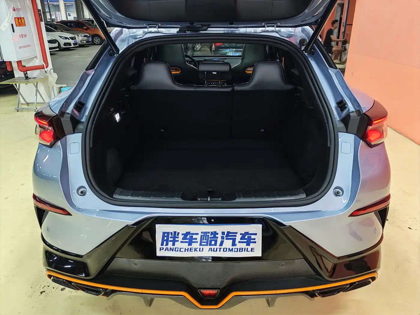 Photo 20 - Changan UNI-T