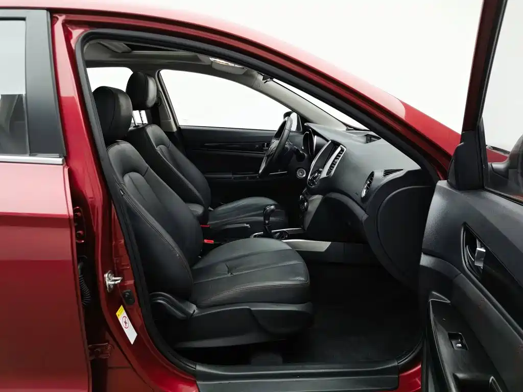 Фото 23 - Changan Eado