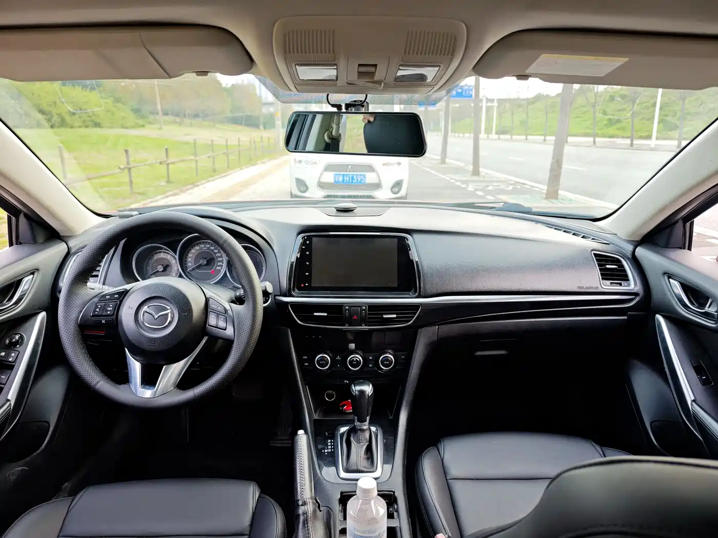 Photo 5 - Mazda Atenza