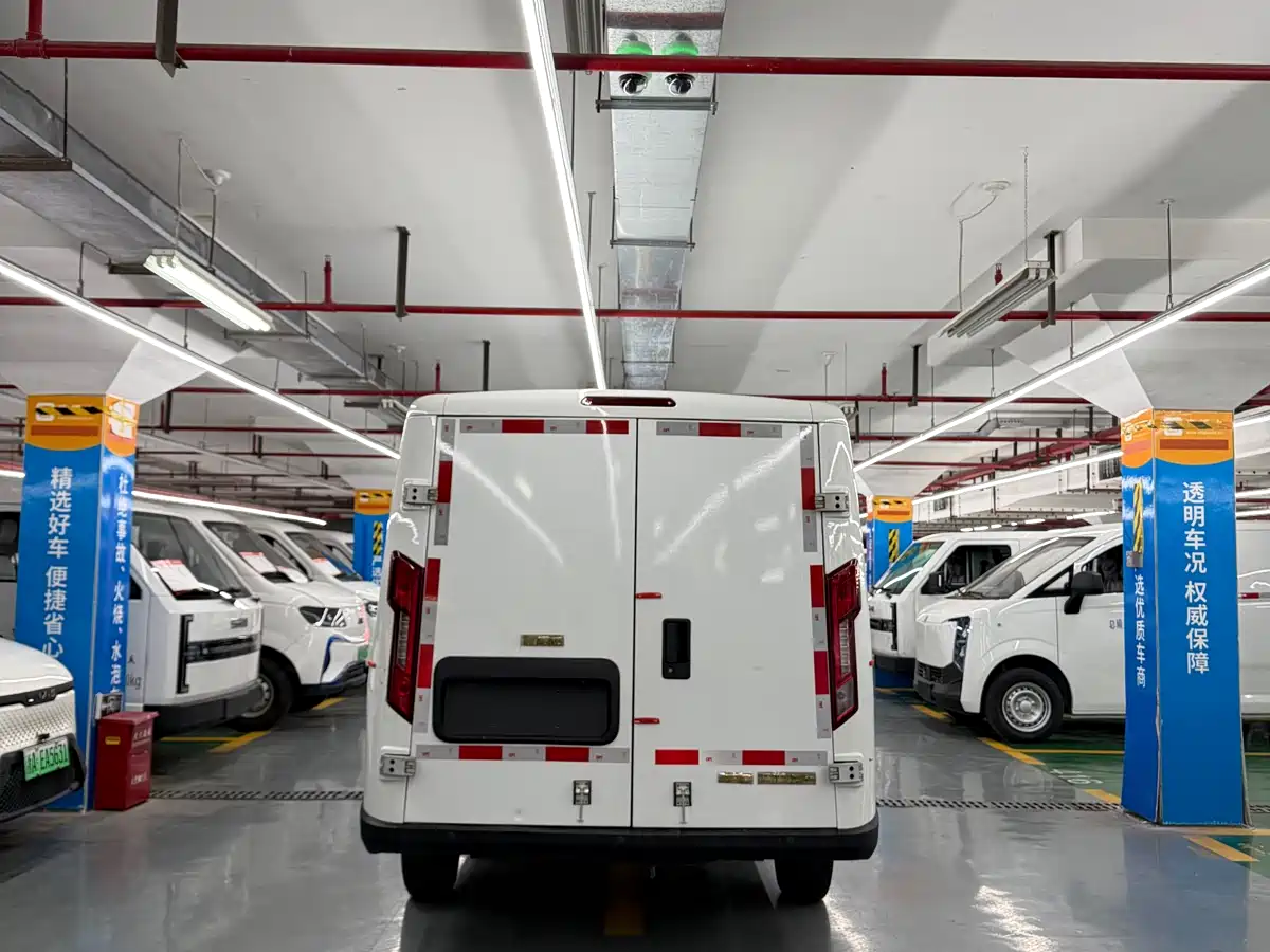 JIANGQI GROUP VAN BAOLU