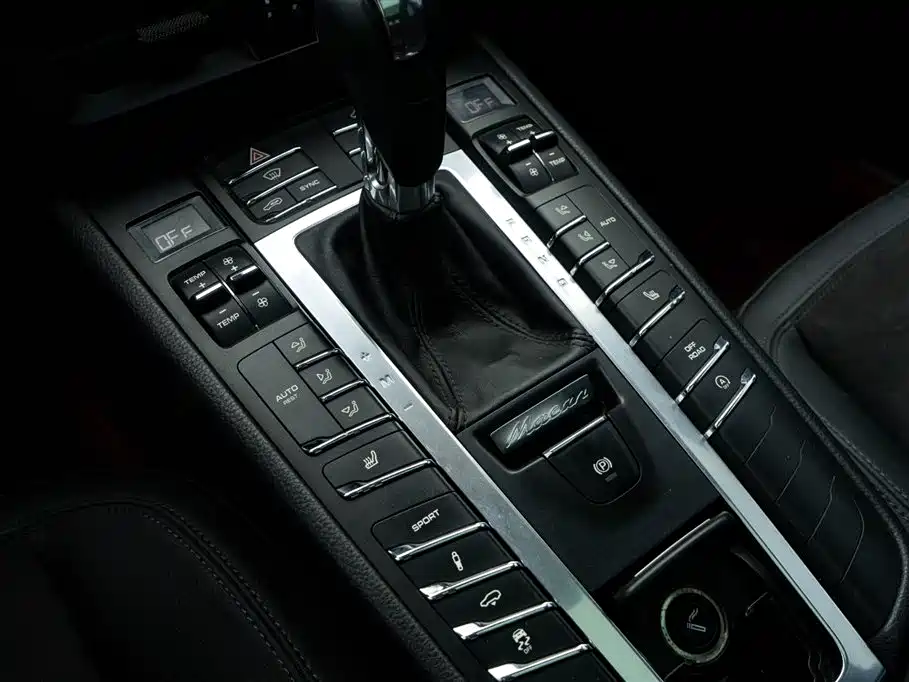 Porsche Macan 2014 Macan S 3.0T фото 25