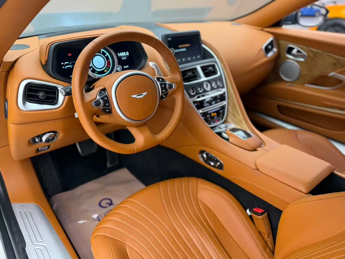 Aston Martin DB11 2018 2019 Model 4.0T V8 Coupe