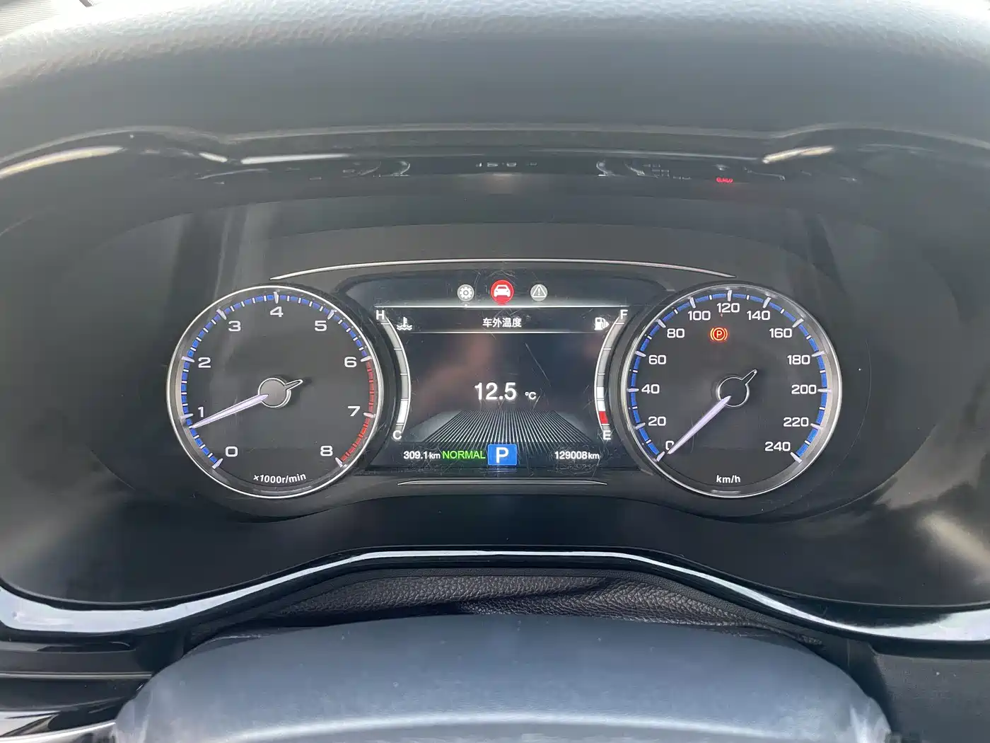 GAC Trumpchi Trumpchi M8 2018 320T Exclusive Edition фото 19