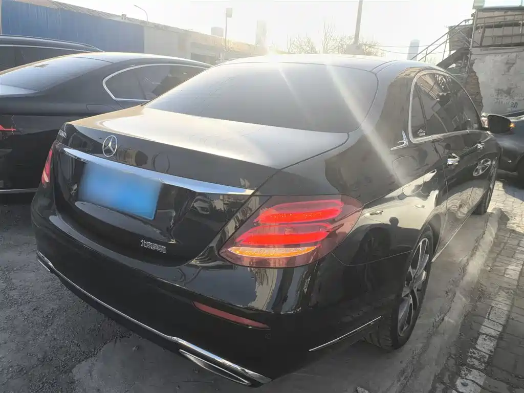 Mercedes-Benz E-Class 2019 E 300 L Luxury фото 5