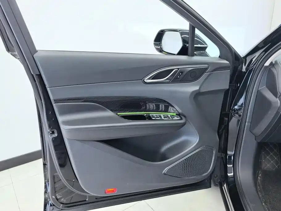Hongqi HS3 PHEV 2025 2024 PHEV 115km Power Edition