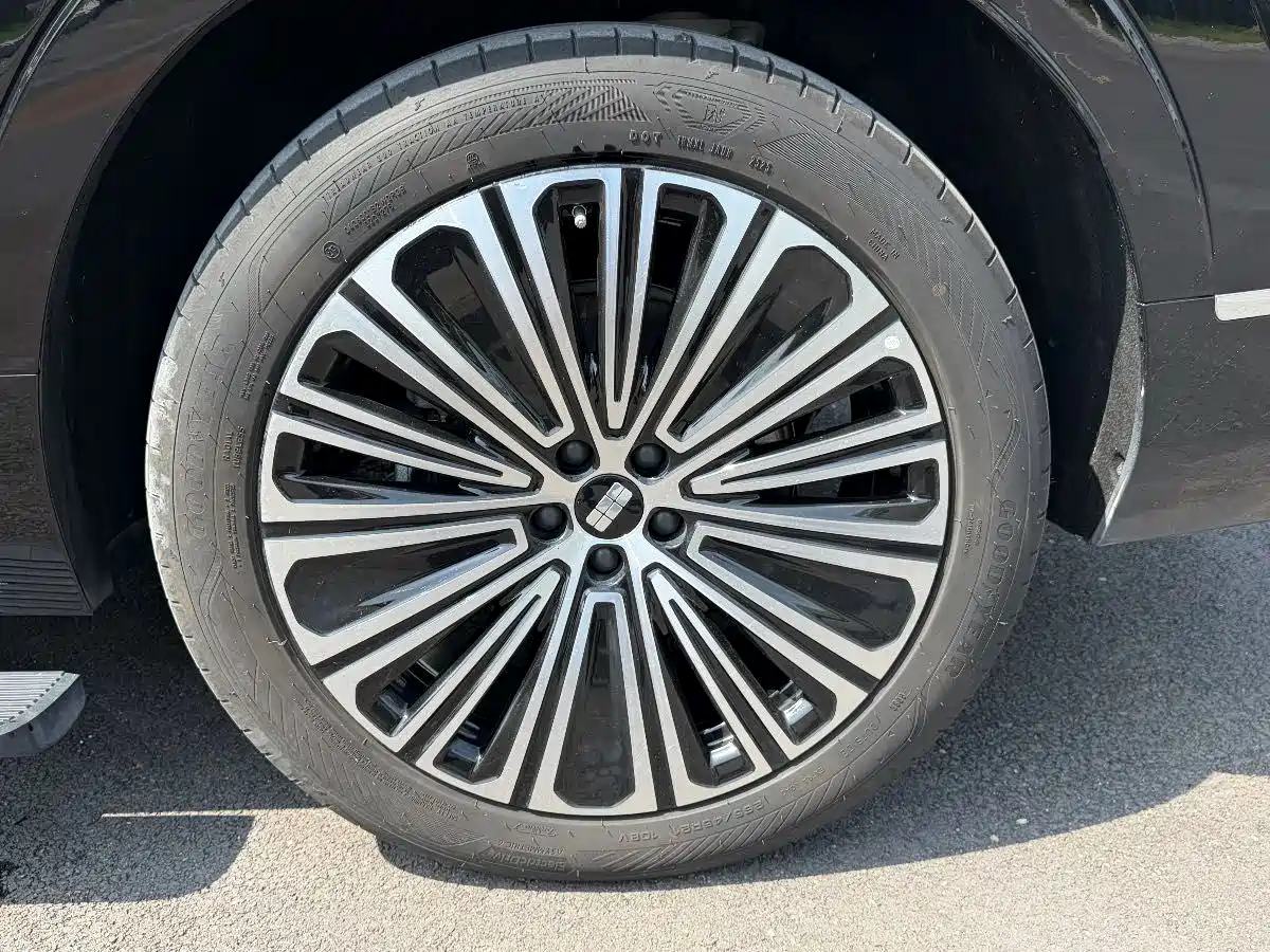 Geely Galaxy Galaxy M9 2025 Base Model фото 8