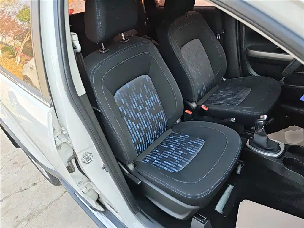 Haval H1 2017 Red Label 1.5L AMT Comfort фото 20
