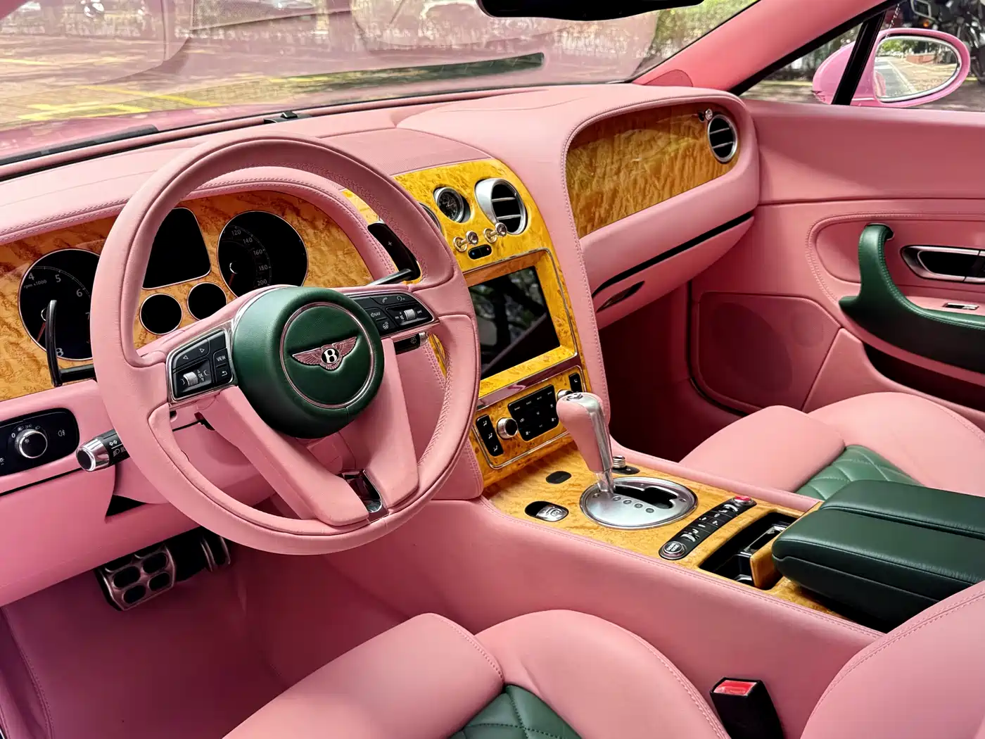 Photo 7 - Bentley Continental