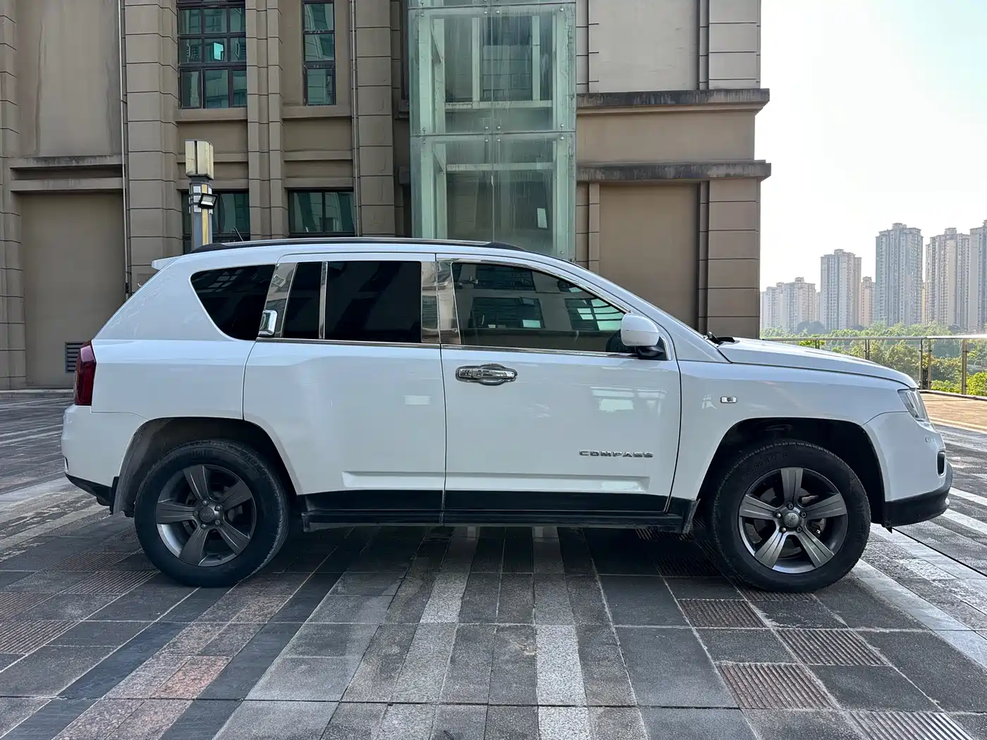 Jeep Compass (Import) 2015 2014 Facelift 2.4L 4WD Luxury Edition