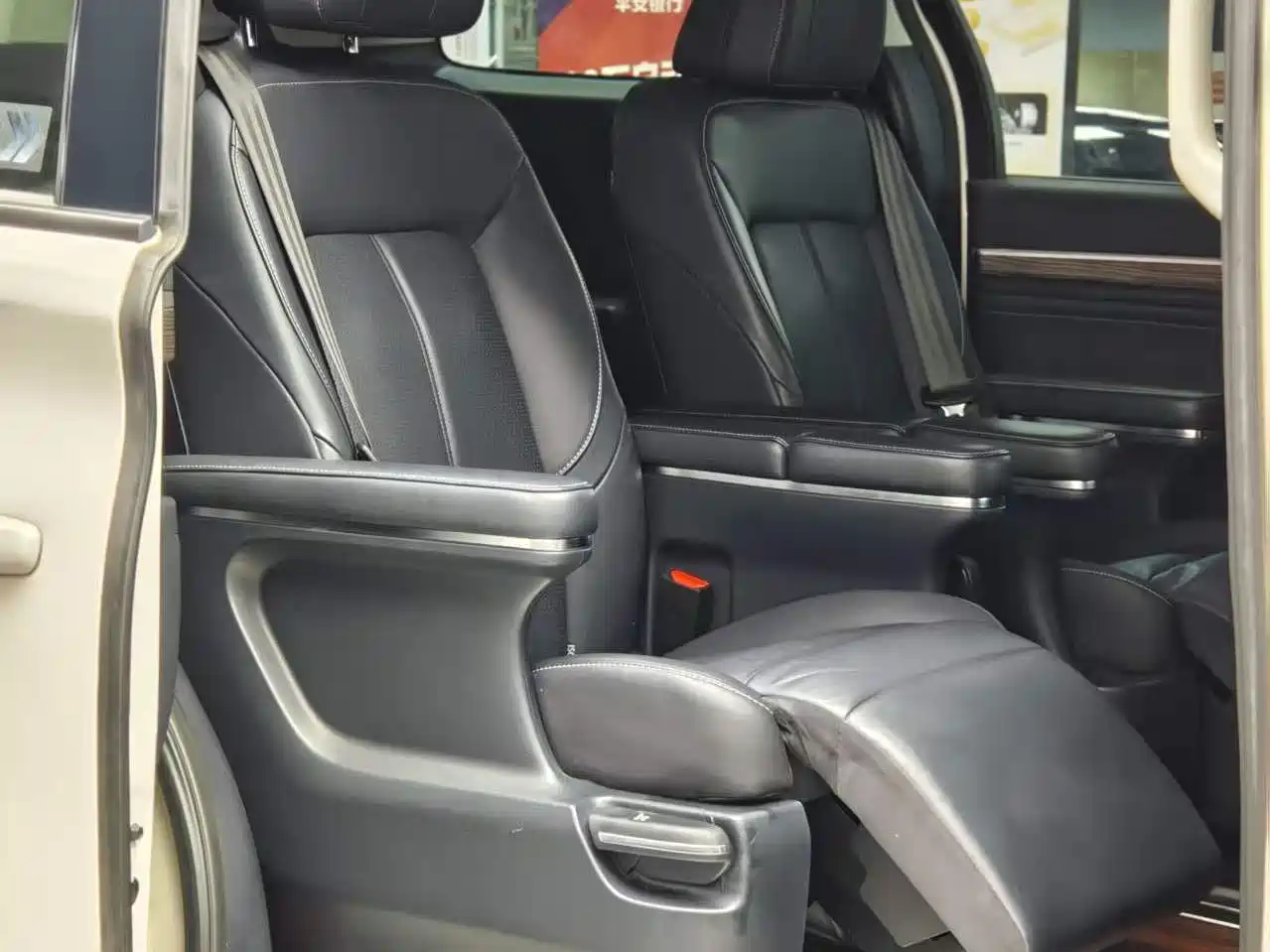 GAC Trumpchi Trumpchi M8 2021 Master Series 390T Ultimate Edition фото 13