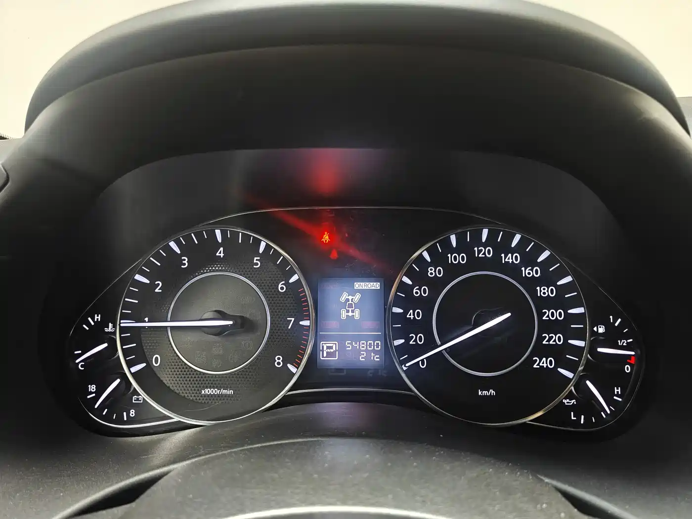 Nissan Patrol 2018 4.0L Leadership фото 9