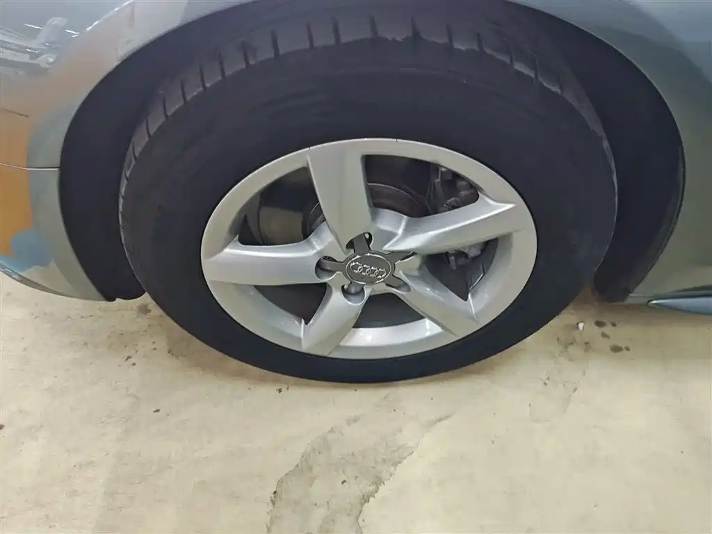 Audi A4L 2015 35 TFSI Auto Standard фото 25