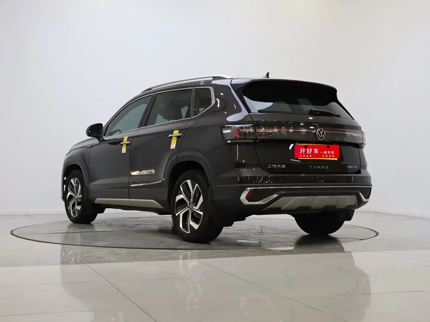 Volkswagen Tharu 2024 300TSI 2WD Moon Premium Edition фото 3