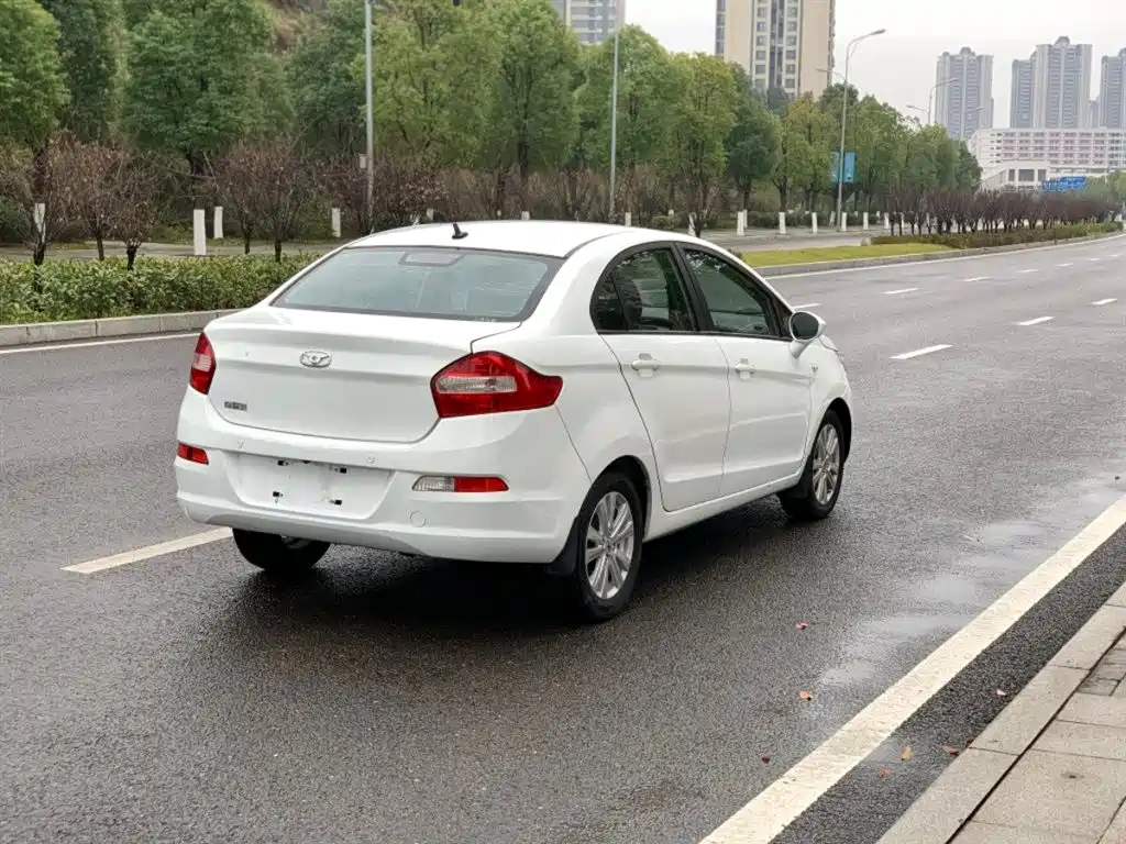 Cowin Kaiyi C3 2015 2015 1.5L AMT Gold Diamond Edition