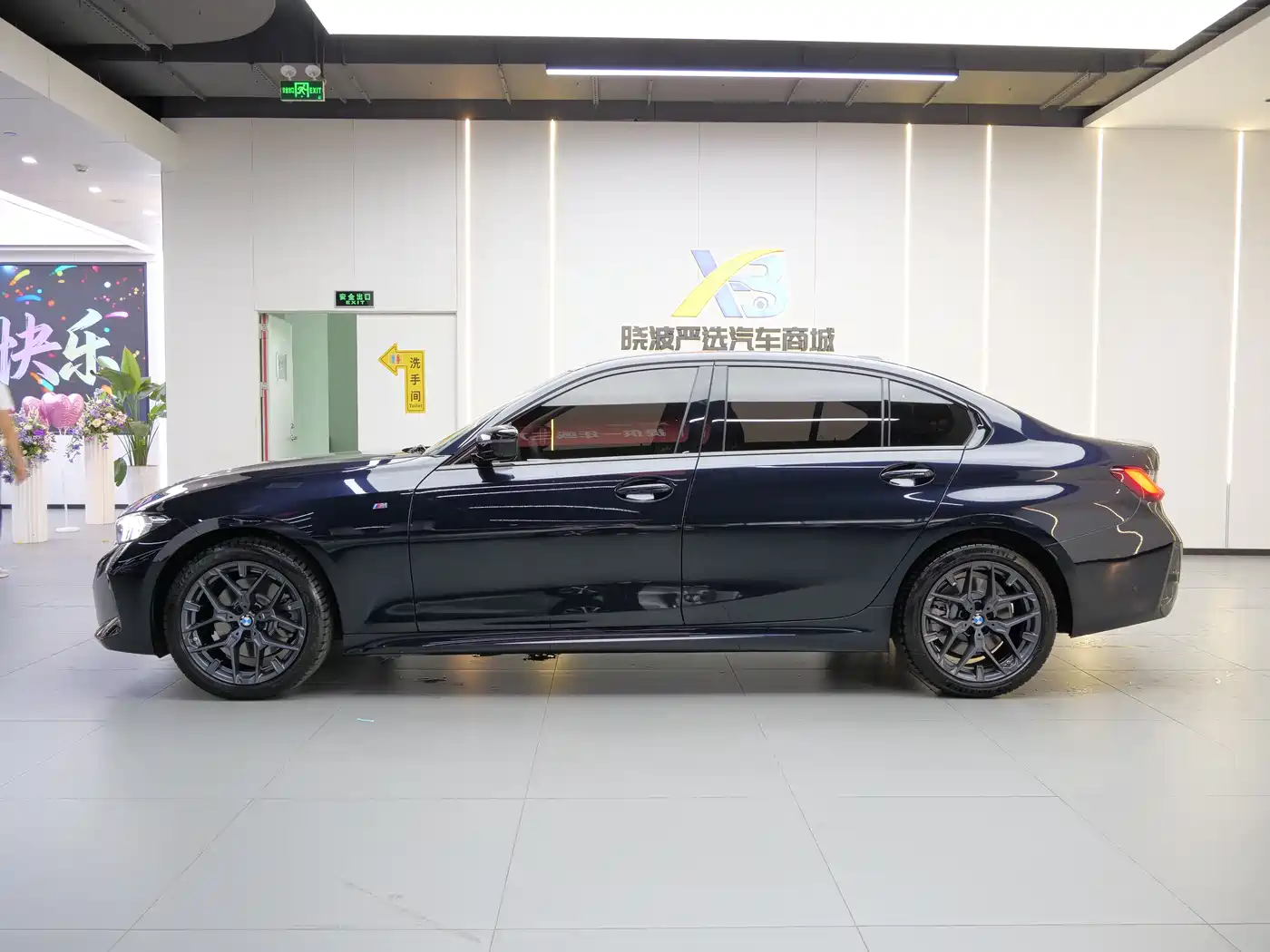 BMW 3 Series 2025 330Li M Sport Night Edition фото 5