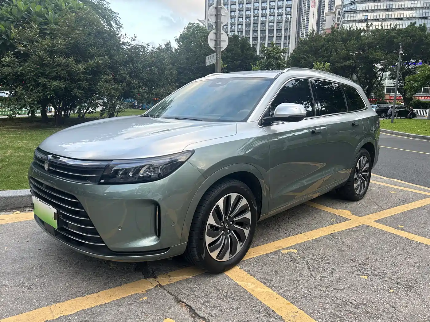 AITO Wenjie AITO M7 2024 1.5T RWD Plus 5-Seater