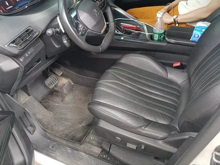 Фото 9 - Peugeot 4008