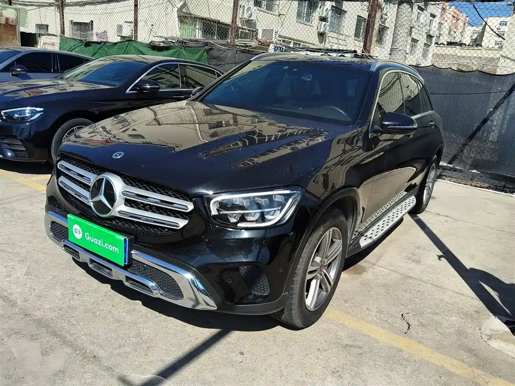 MERCEDES-BENZ GLC