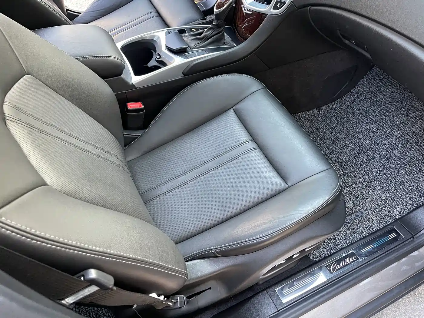 Фото 13 - Cadillac SRX