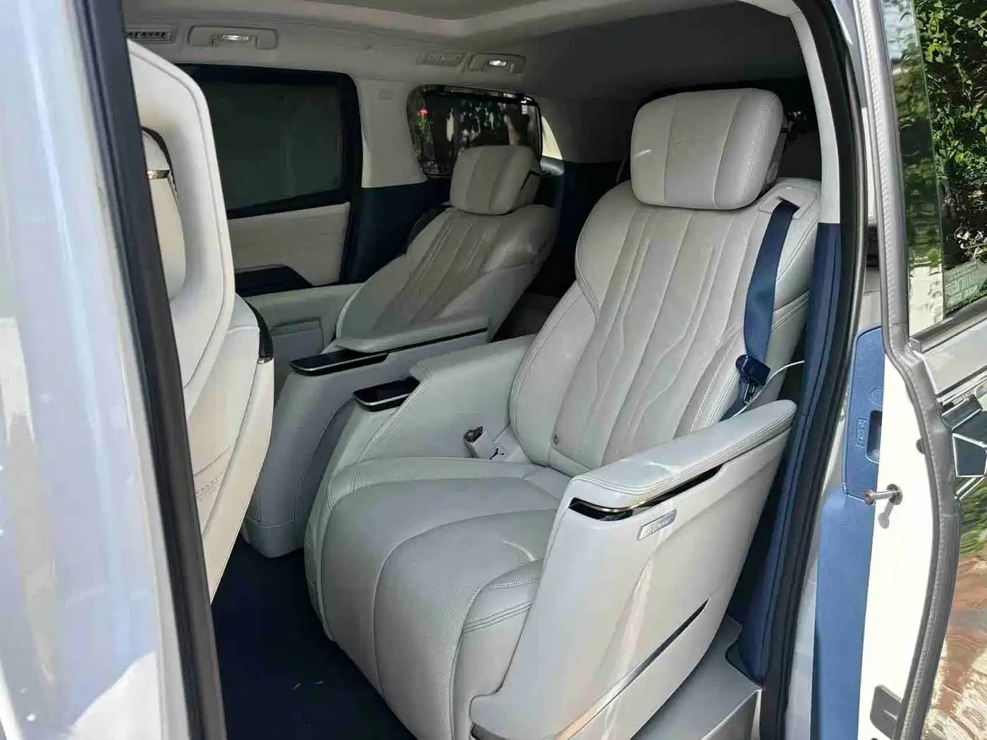 Buick Century 2023 2023 2.0T 6-Seat World Edition