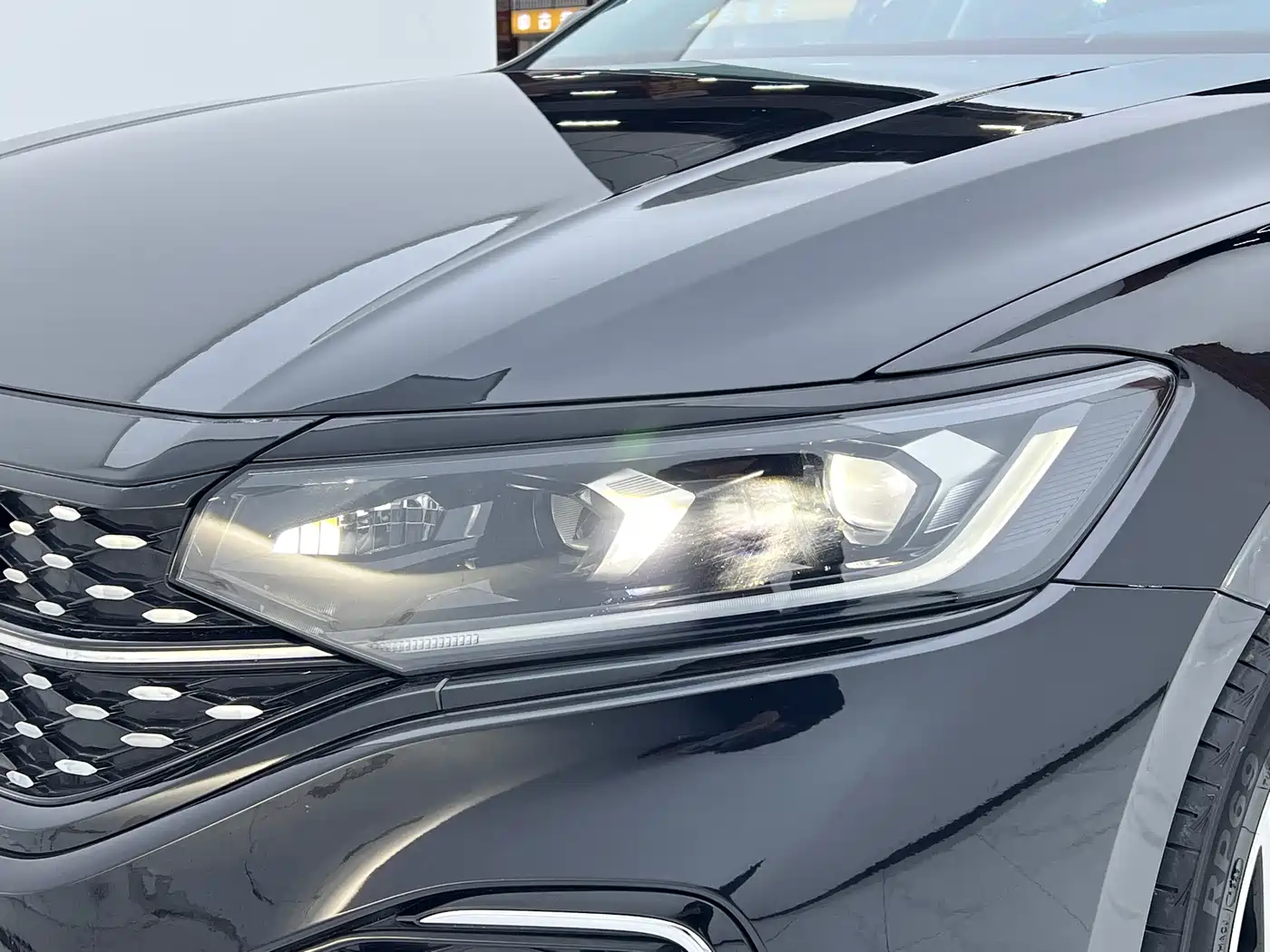 Volkswagen Passat 2023 Facelift 330TSI Starlight Elite Edition фото 22