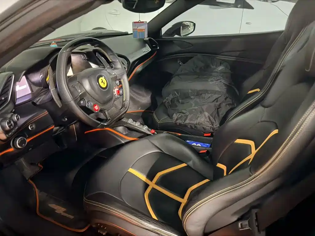 Ferrari 488 2019 2015 488 Spider