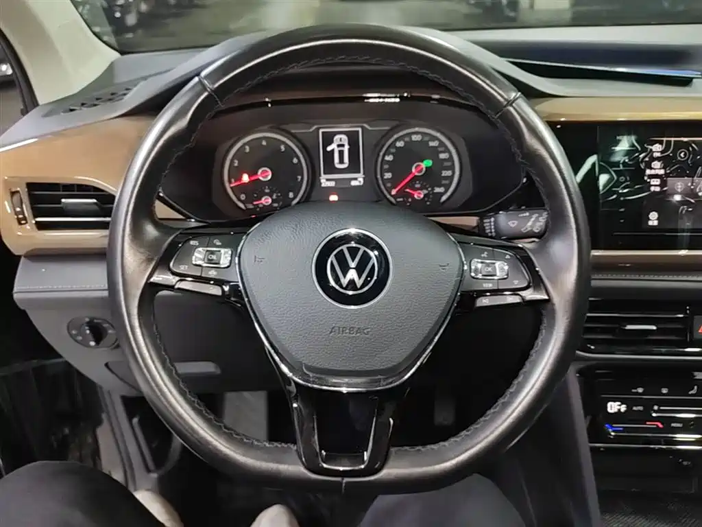 Volkswagen Tharu 2021 Model 280TSI 2WD Comfort Edition фото 11