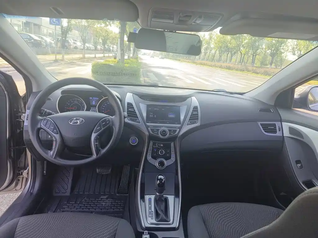 Hyundai Langdong 2016 2016 1.6L Automatic Premium Edition