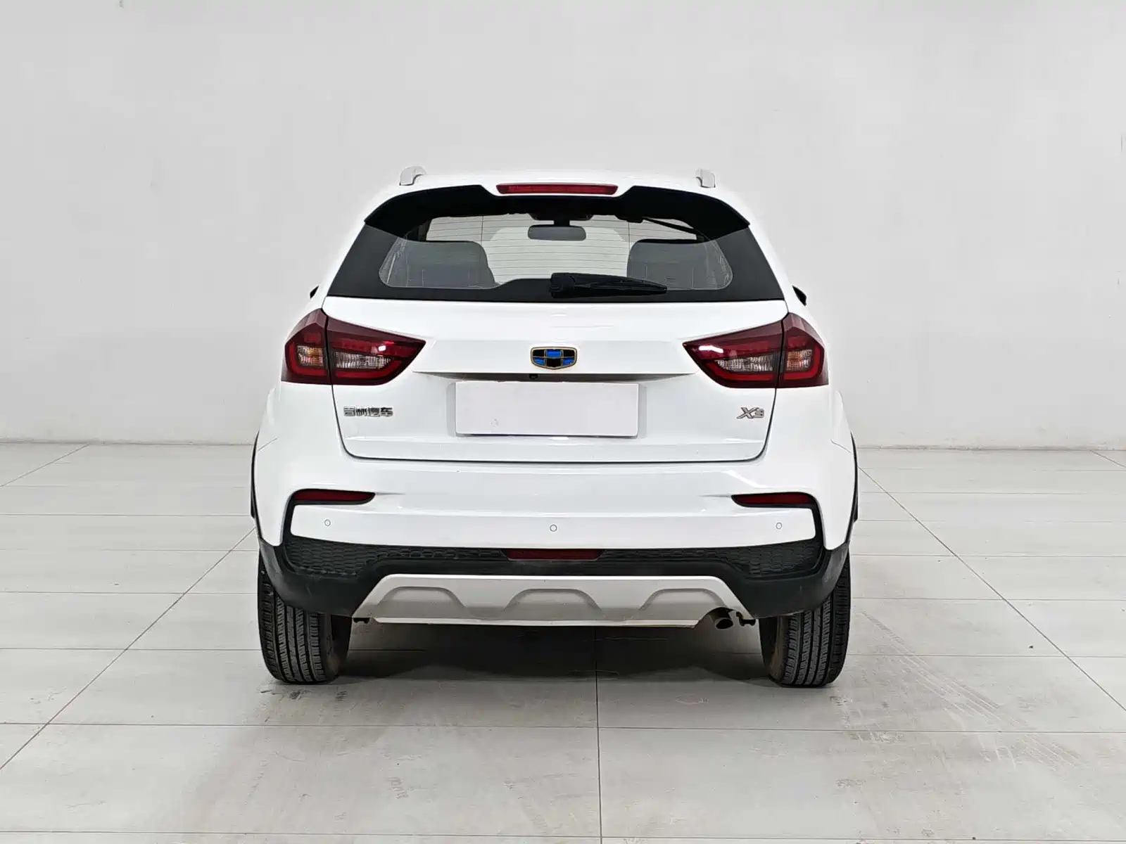 Фото 6 - Geely Vision X3