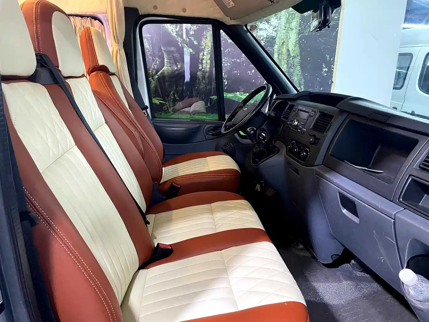 Ford New Generation Transit 2018 2016 2.2T Short Wheelbase 6-Seater Mid-Low Roof MPV